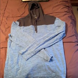 Men’s hooded shirt